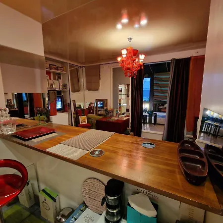 Apartment Avenue Champs Elysees - Magnifique F1/f2